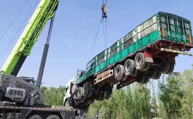 化隆道路脱困救援案例
